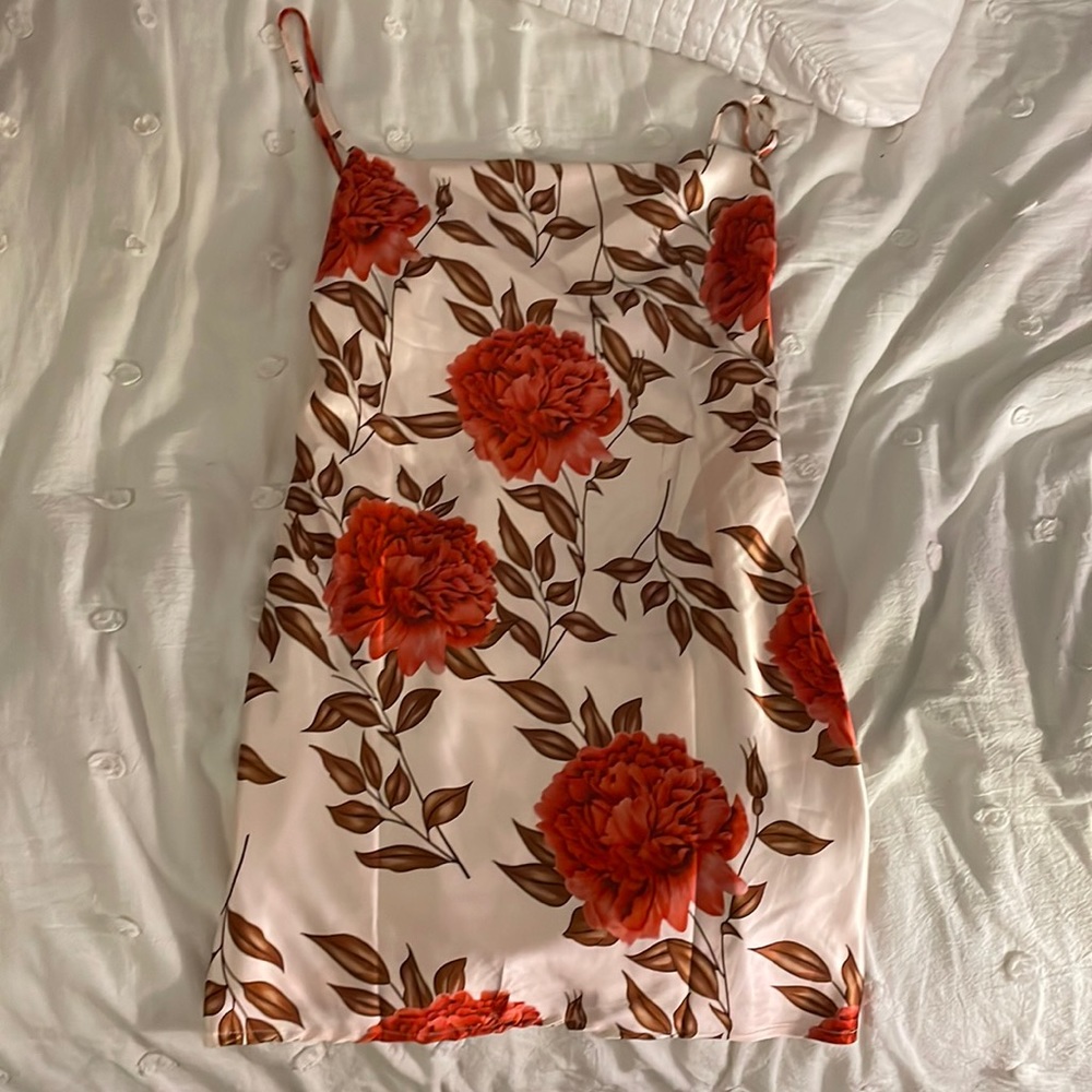 Gorgeous low neck dress